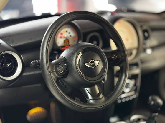 MINI COOPER 1.6 16V GASOLINA 2P AUTOMÁTICO